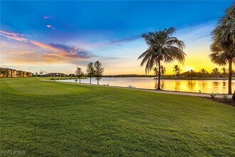 17921 Bonita National Blvd in Bonita Springs, FL - Foto de edificio - Building Photo