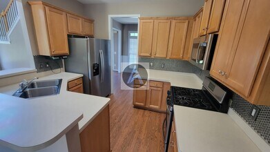 223 Elmbrook Ln in Canton, GA - Building Photo - Building Photo