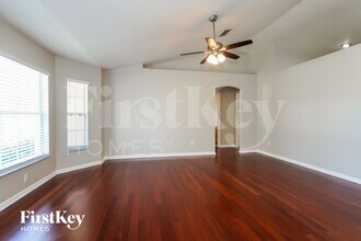 10934 Crescent Ridge Loop in Clermont, FL - Building Photo - Building Photo