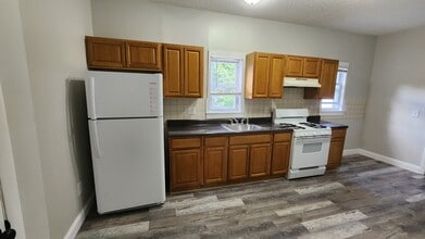 235 Starr St, Unit 2 in New Haven, CT - Building Photo - Building Photo