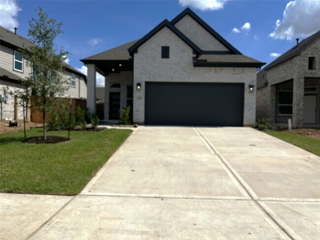 2319 Forest Flower Wy in Tomball, TX - Building Photo - Building Photo