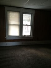 219 Jackson St in Waterloo, IA - Building Photo - Building Photo