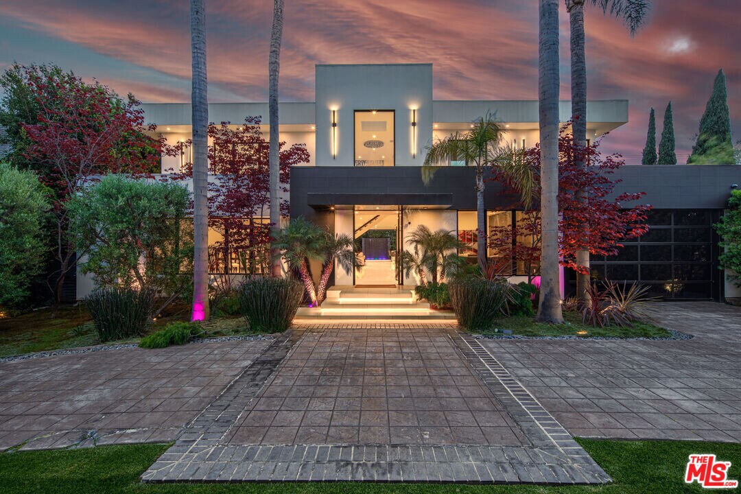 511 N Rexford Dr in Beverly Hills, CA - Building Photo