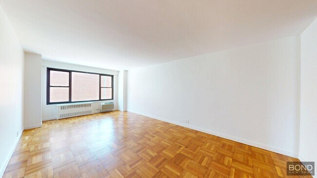 145 4th Ave