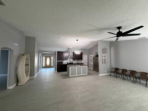 1743 Laramie Cir in Melbourne, FL - Foto de edificio - Building Photo