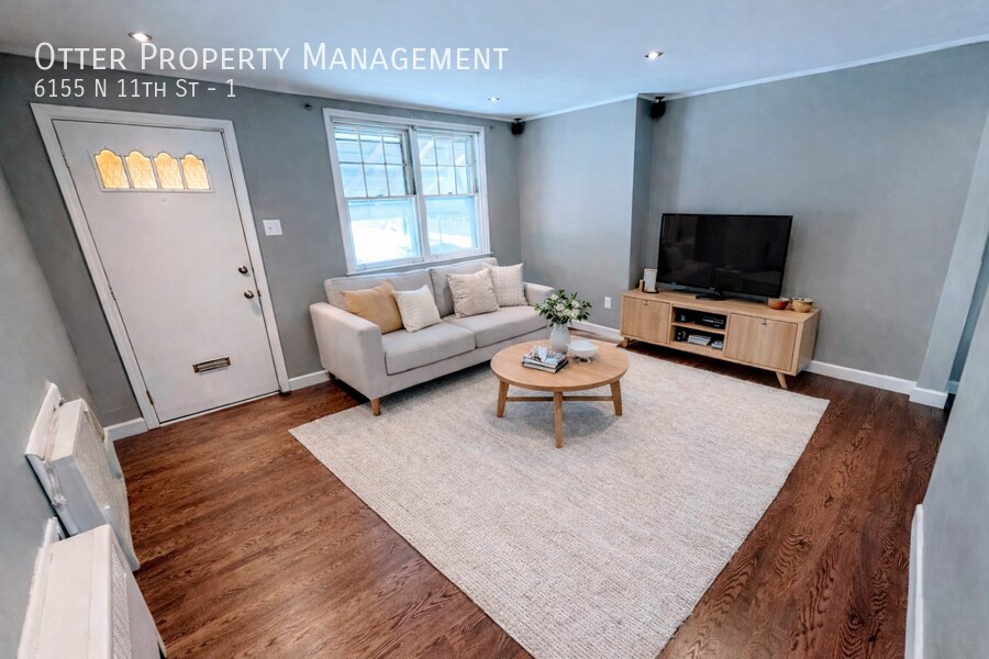 6155 N 11th St in Philadelphia, PA - Building Photo