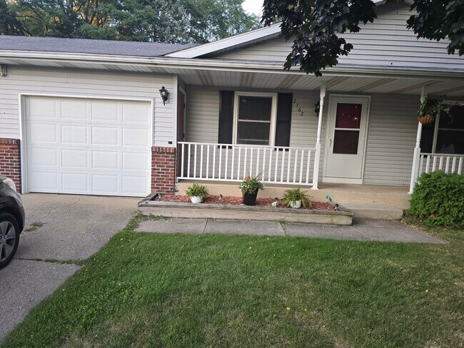 property at 2762 Nolan Ave NW