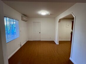 1635 S Bronson Ave in Los Angeles, CA - Building Photo - Building Photo