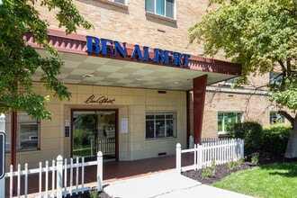 Ben Albert in Salt Lake City, UT - Foto de edificio - Building Photo