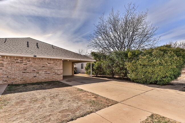 4401 36th St in Lubbock, TX - Building Photo - Building Photo