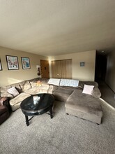 331 16th St S in Moorhead, MN - Building Photo - Building Photo
