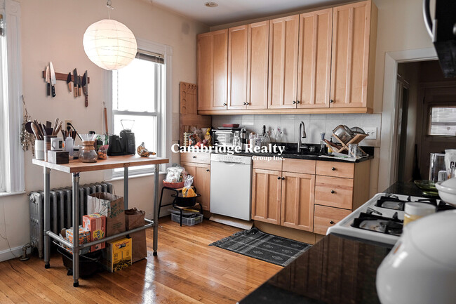 74 Fremont St, Unit 1