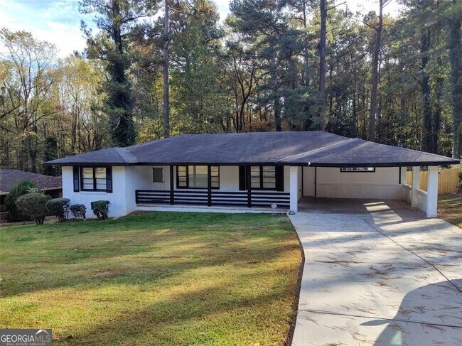 3315 Flat Shoals Rd in Decatur, GA - Building Photo - Building Photo