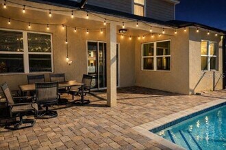 9110 Freedom Hill Dr in Seffner, FL - Building Photo - Building Photo