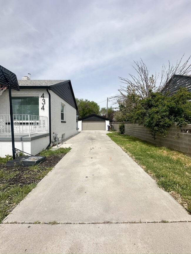434 Alta View Dr in Midvale, UT - Building Photo - Building Photo