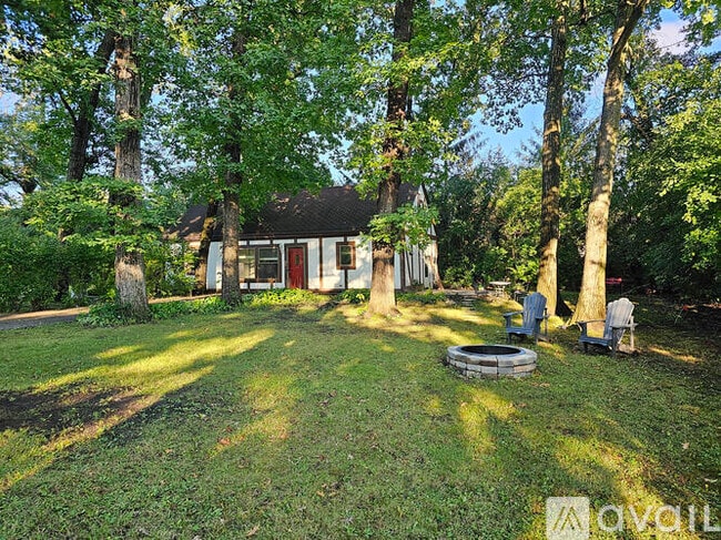 property at 617 W Everett Rd