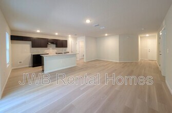 3833 Soutel Dr in Jacksonville, FL - Building Photo - Building Photo