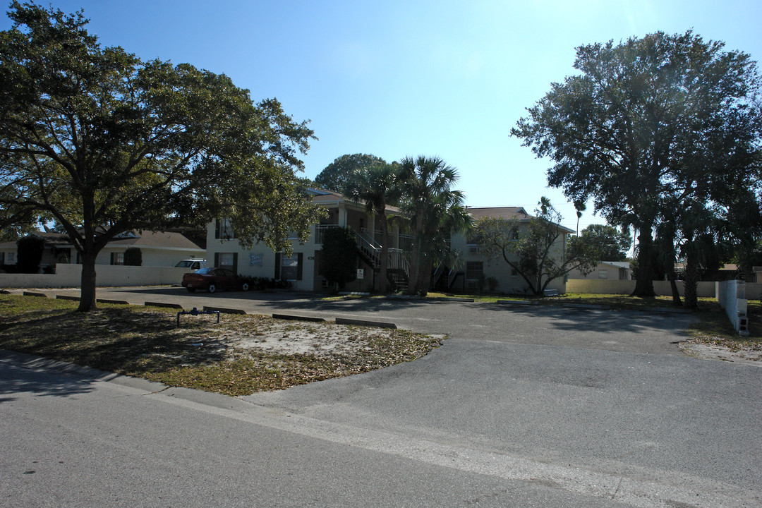 436 75th Ave N in St. Petersburg, FL - Building Photo