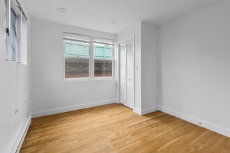 27 Cleveland Pl, Unit 9 in Boston, MA - Building Photo - Building Photo