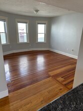 237 Talbot Ave in Boston, MA - Foto de edificio - Building Photo