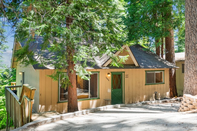 property at 28434 Altamont Ct