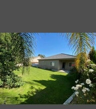 8203 Libby Ct in Bakersfield, CA - Building Photo - Building Photo