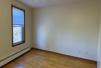 82 Hampshire St, Unit 3A in Cambridge, MA - Building Photo - Building Photo