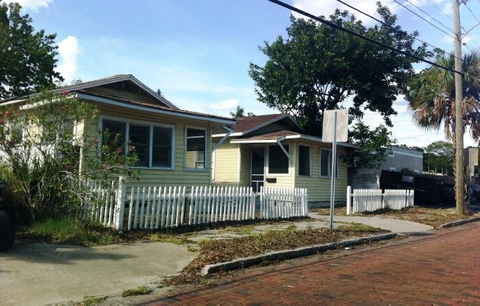 1615-1617 28th Ave N in St. Petersburg, FL - Building Photo