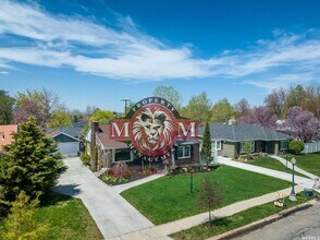 2218 Wilmington Cir in Salt Lake City, UT - Foto de edificio - Building Photo