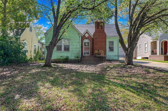 property at 117 Merrick St