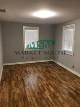 520 E Bolton St in Savannah, GA - Building Photo - Building Photo