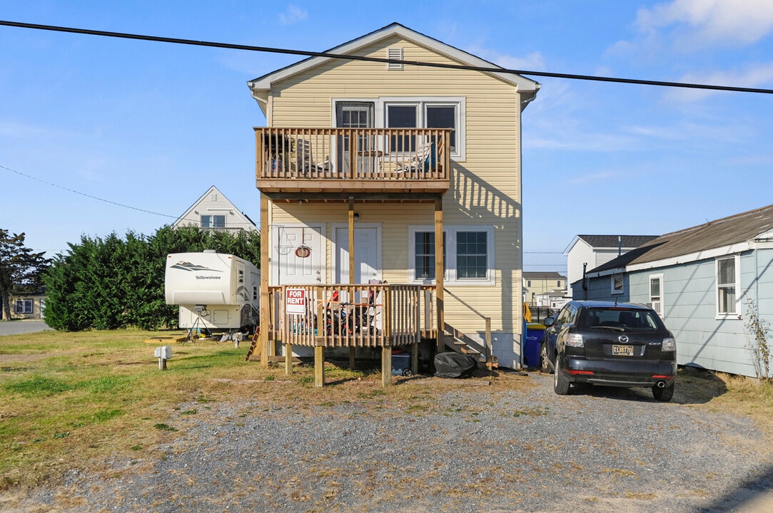 123 Murderkill Ave in Frederica, DE - Building Photo