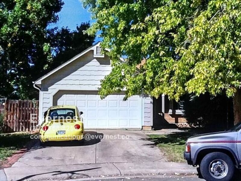 3904 S Espana St in Aurora, CO - Building Photo