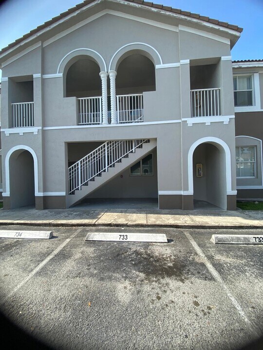 1666 SE 27th Ct in Homestead, FL - Building Photo