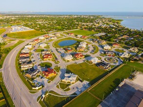 Oak Manor Villas - Portland in Portland, TX - Building Photo - Primary Photo