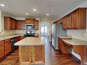 3188 Bradford Pear Dr in Buford, GA - Foto de edificio - Building Photo