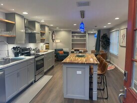 60 Rugg Rd in Sterling, MA - Building Photo