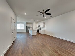 6060 W Paseo Hilario, Unit PH87CD in Tucson, AZ - Building Photo - Building Photo