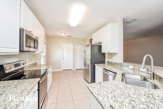 3379 Toluca Terrace in North Port, FL - Building Photo - Building Photo