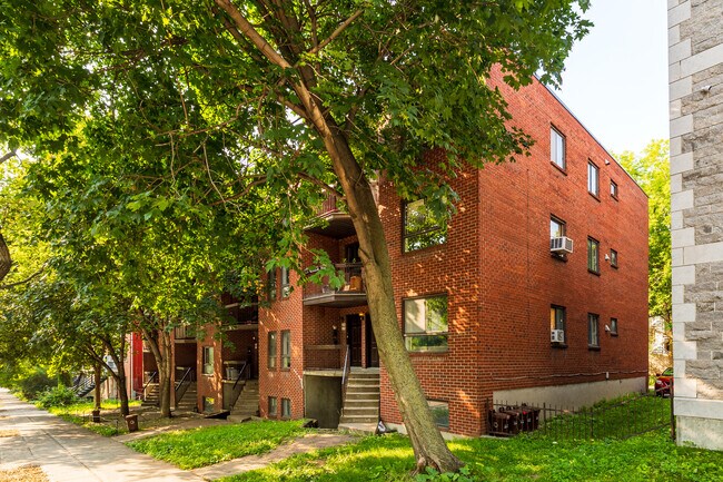 2332-2358 De Lorimier in Montréal, QC - Building Photo - Primary Photo