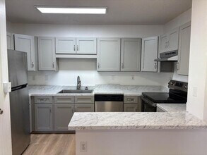 100 Kazmira Ct in Niceville, FL - Building Photo - Building Photo