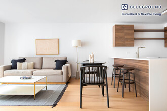 171 Suffolk St, Unit FL4-ID1314 in New York, NY - Building Photo - Building Photo