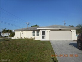 1828 SW 2nd Pl in Cape Coral, FL - Building Photo