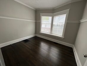 607 Fulton St E in Grand Rapids, MI - Foto de edificio - Building Photo