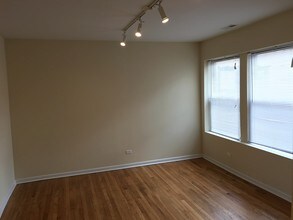 4750 N Sacramento Ave, Unit 2E in Chicago, IL - Building Photo - Building Photo