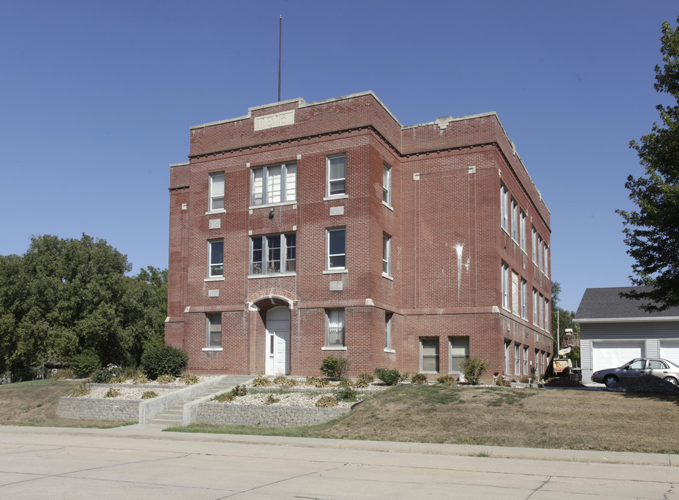 485 S 3rd St in Springfield, NE - Foto de edificio