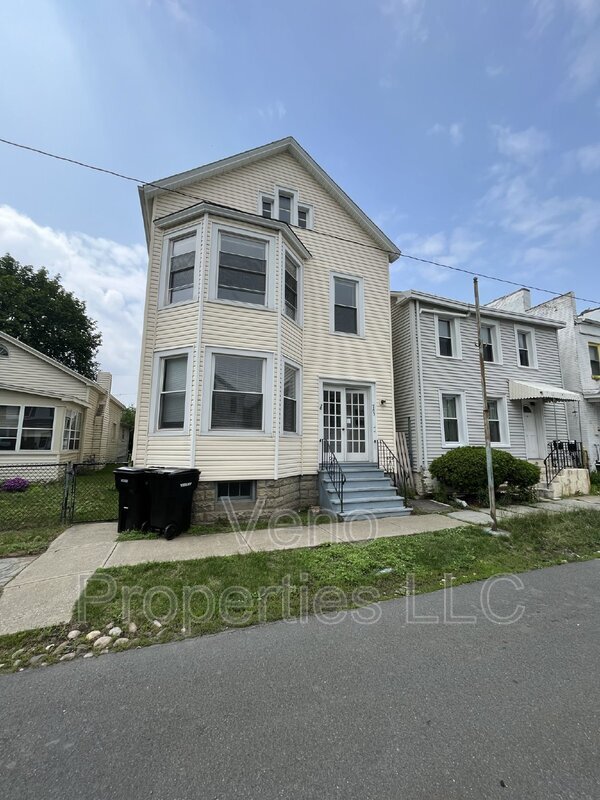 783 4th Ave in Troy, NY - Building Photo - Building Photo