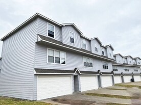 6710 S Utica Pl in Tulsa, OK - Building Photo