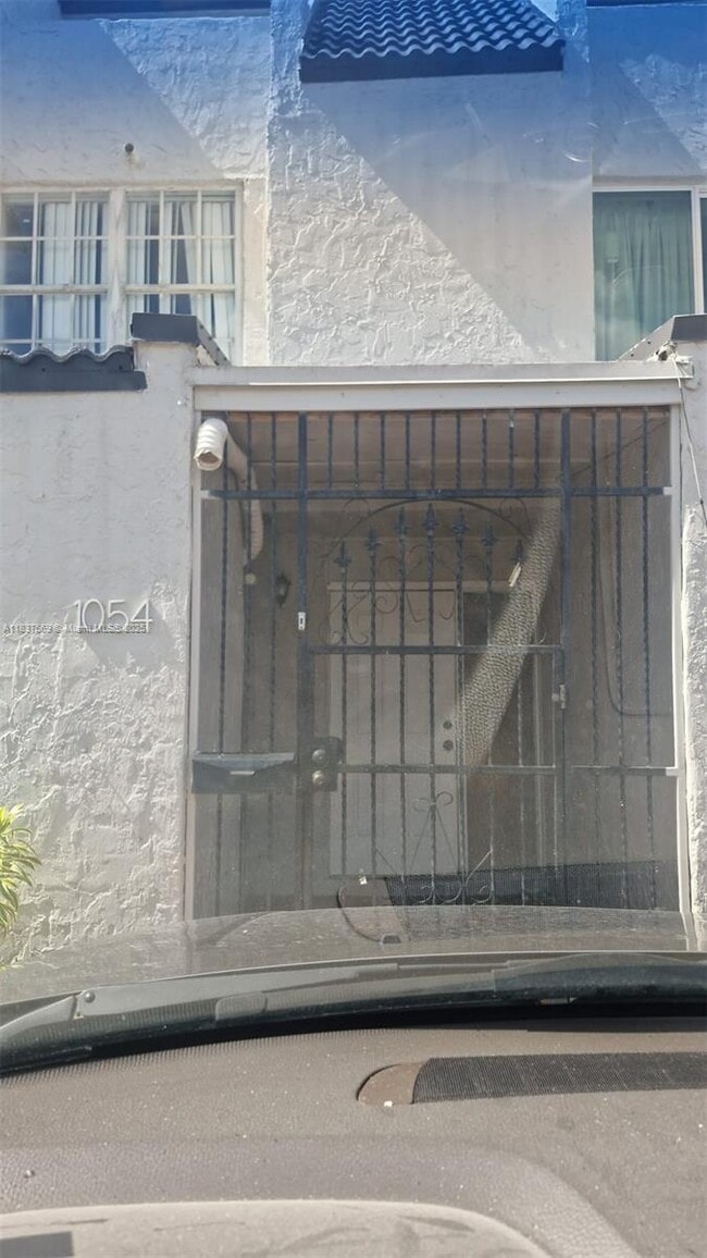 property at 1054 W 44th Terrace