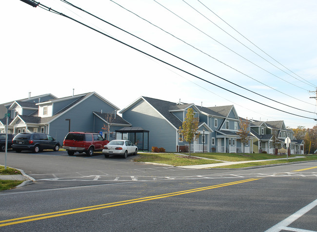 Crosswinds At Hudson in Hudson, NY - Building Photo - Building Photo